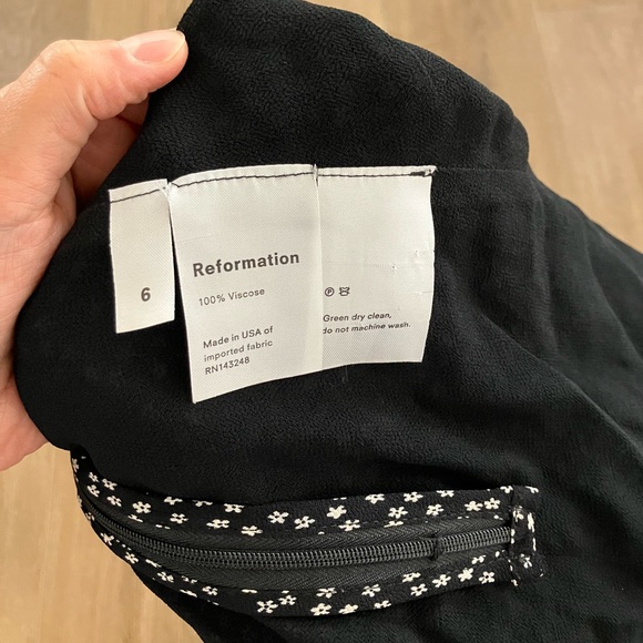 Reformation Black Floral Lace Mini Dress, Size 6 - Picture 3 of 3